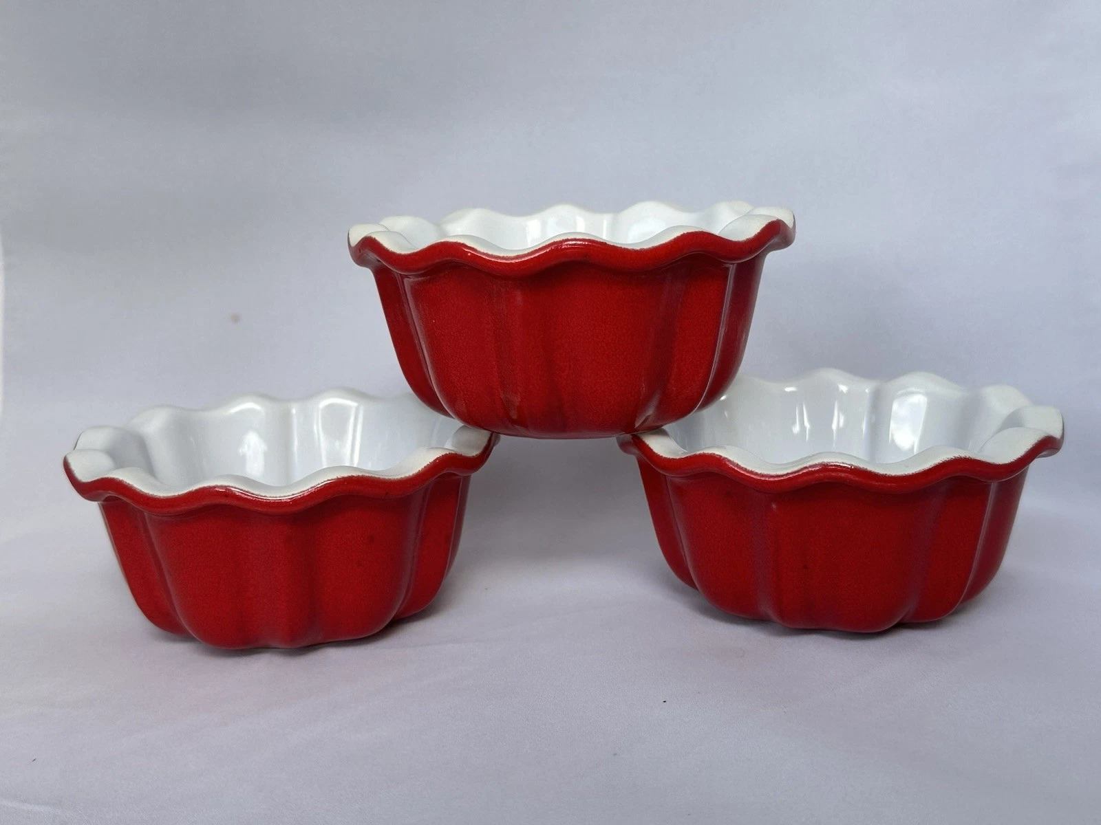 Rare Emile Henry 4.5" Mini Bundt Cake Ceramic Dishes Sets of 3 in Red