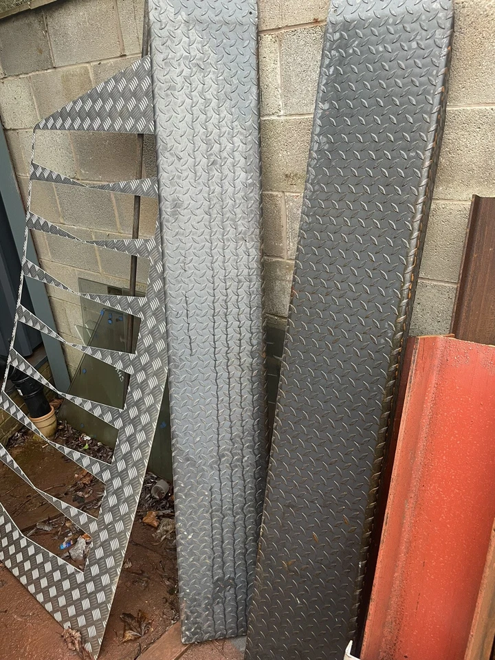 heavy duty car extention ramp .. tested at 2 ton - Image 4 of 4