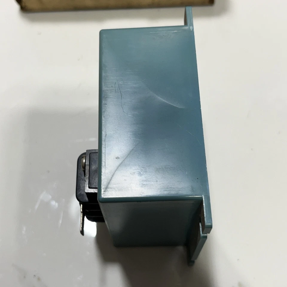 Crown 75503-1 Electric Forklift Relay Time D 24VDC - Image 4 of 4