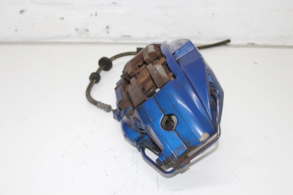 Pinza de freno delantero derecho BMW Serie 5 G31 G30 M-Sport 689123601 (N200) Foto 3 de 4