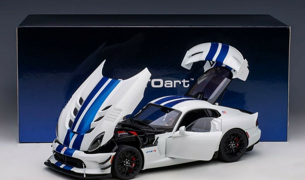 1/18 Dodge Viper GTS-R Commemorative EDT. ACR White Blue 1/18 Dodge Viper GTS-R Commemorative EDT. ACR White Blue