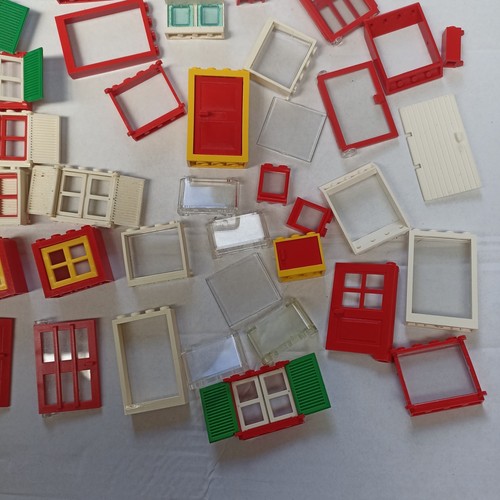 Lego Vintage Red white Windows Doors Etc classic pieces JOB LOT - Picture 7 of 10