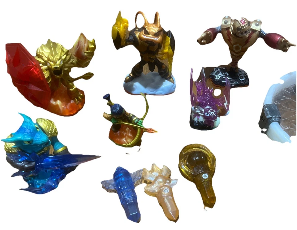 Skylanders Characters/Traps lot of 10 With Traptanium Portal for Xbox 360  - Image 2 of 4