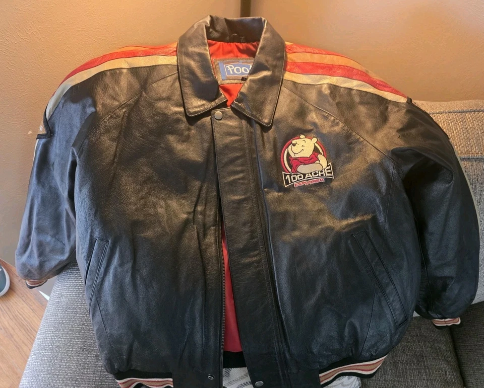Chaqueta de cuero vintage Winnie The Pooh Disney 100 acres Explorer Adventure Lg Foto 2 de 4