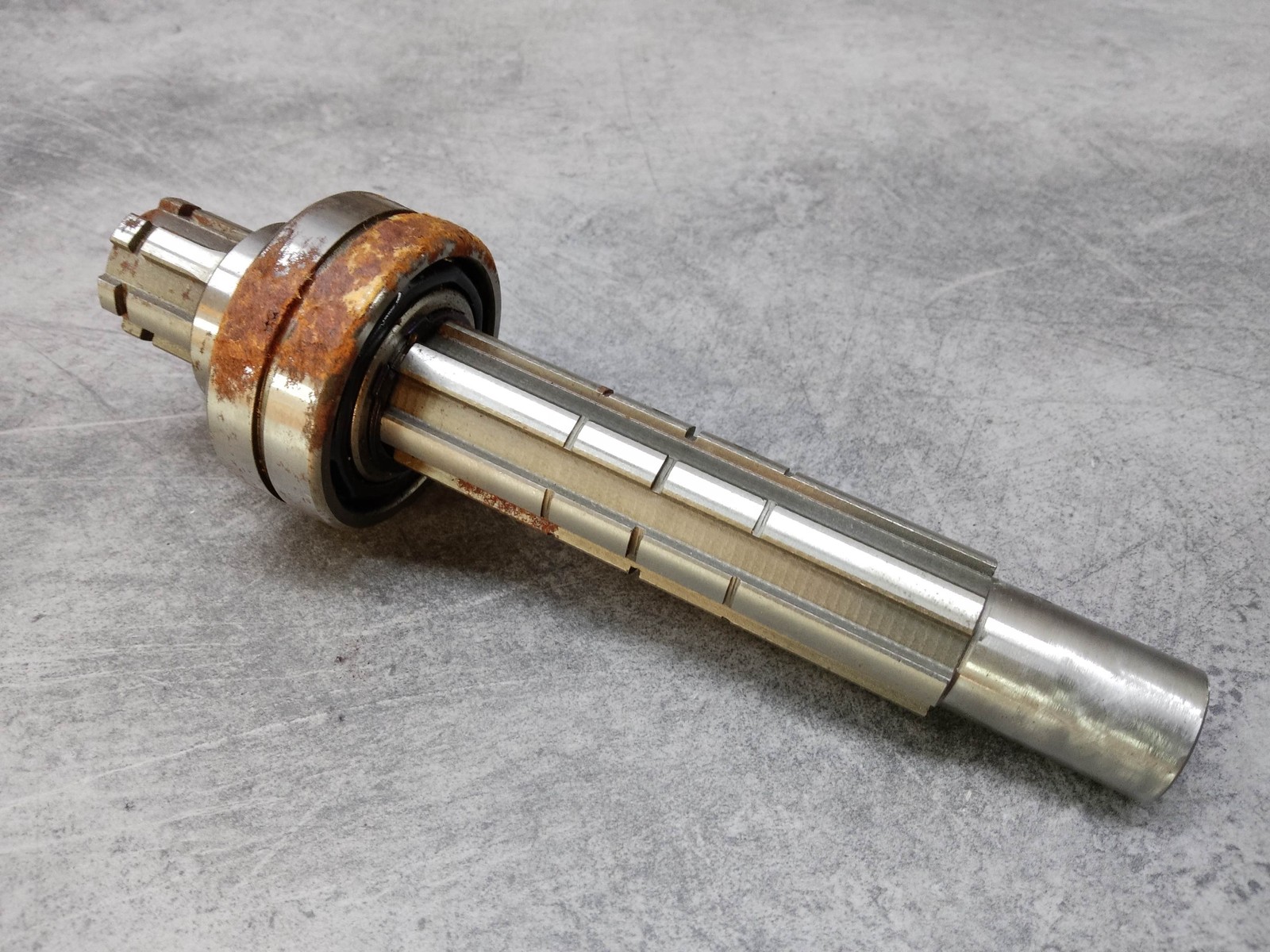 Arbre de boite HONDA pour restauration moteur de moto ancienne CB350 CL350