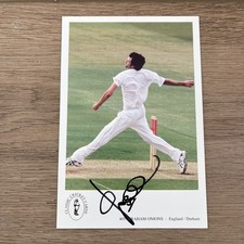 Rare Signed Classic Card - Graham Onions - England - Card No 405