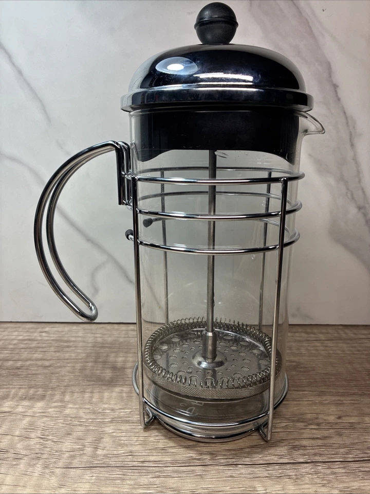 Prensa francesa Grosche 4 xícaras, metal tom prata, não usada - Imagem 3 de 4