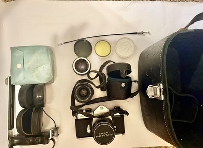   Asahi Pentax Spotmatic SP 35mm Film Camera Kit  Untested   with Accessories
