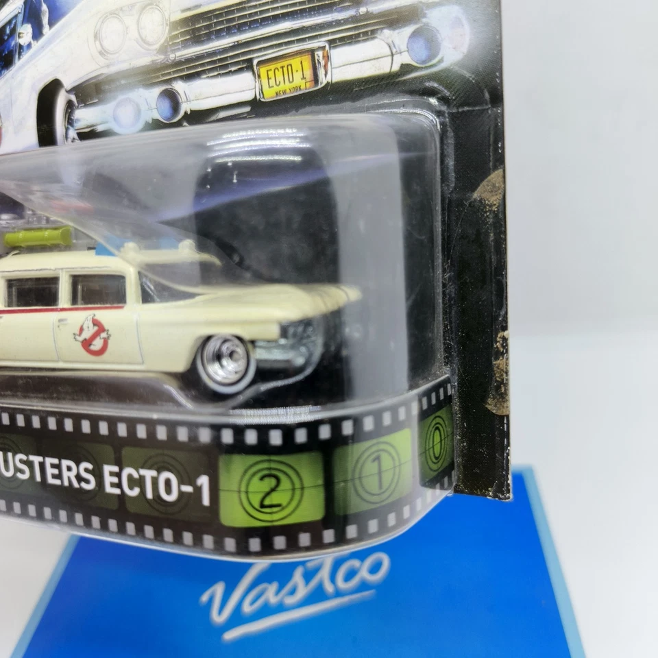 Hot Wheels 2016 Retro Entertainment Ghostbusters ECTO-1 DJF42 Foto 3 de 4
