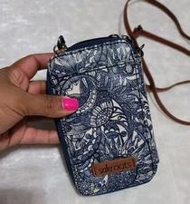 Sakroots Artist Circle Spirit Desert Smartphone Crossbody Wallet Wristlet
