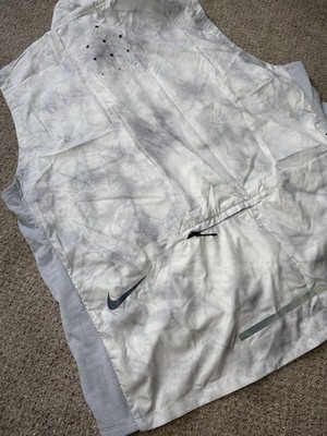 Nike Aeroloft Tech Pack Men s XXL 2XL Gray / White Running Vest Goose Down