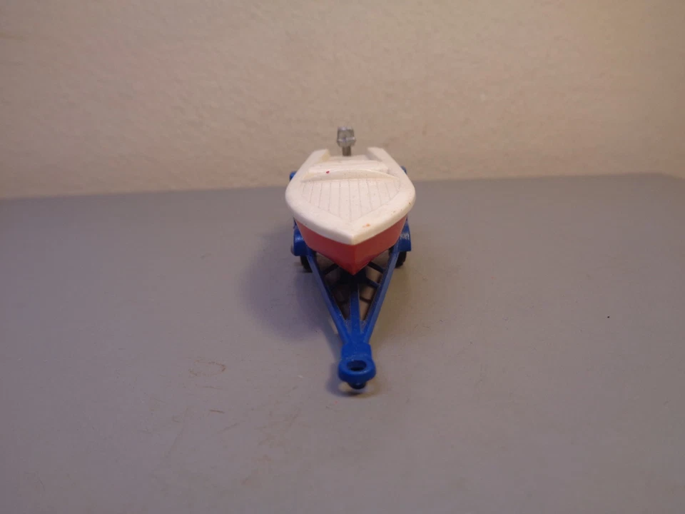 MATCHBOX LESNEY No 48A VINTAGE SPORTS BOAT & TRAILER NMINT CONDITION - Image 3 of 4