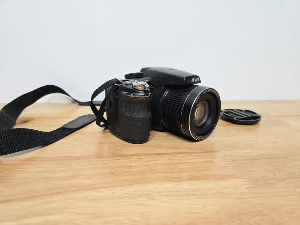 Fujifilm FinePix S3200, photo 2 of 5