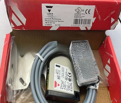 1PC NEW PC50CND10BA Sensor