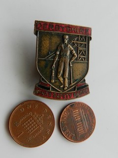 A RARE ENAMEL LAPEL BADGE 'DERBYSHIRE' MINES SAFETY BADGE #2844. By FATTORINI.