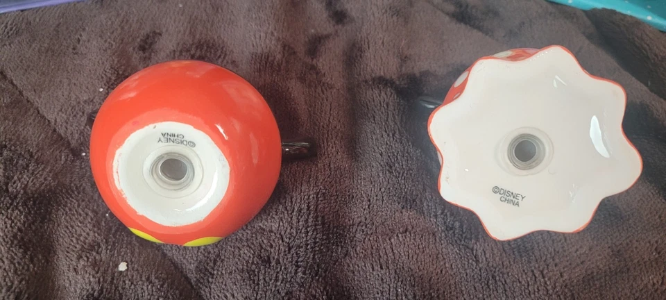 Lot of Disney Salt/Pepper Shakers Mickey Minnie Pooh Eeyore Chip And Dale - Image 3 of 4