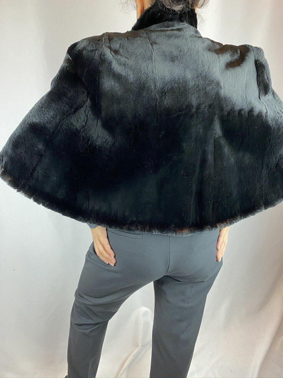 Blumarine Anna Molinari Black Fur Shawl Women's O… - image 5