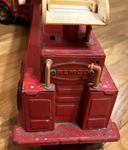 Remco Hook-n-ladder No.3 Fire Truck 24 Inches Pressed Steel 1989 Toy Collectible - Picture 10 of 19