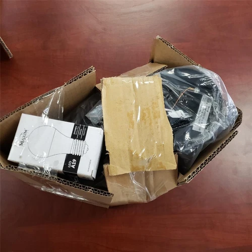 = Maxim Lighting Black Outdoor Wall Light 65100BK E26 Medium 9W w/ Bulb NEW - Picture 3 of 4