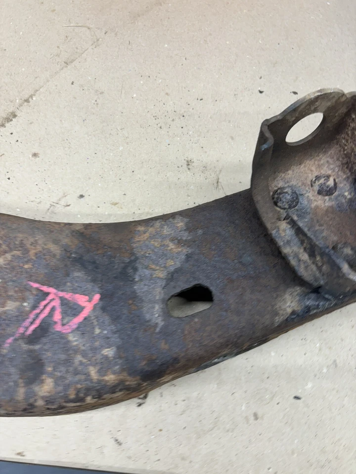 Dodge D100 D150 W100 1981 83 84 86 1987 1/2 tonelada marco delantero bocina sección corte Foto 4 de 4