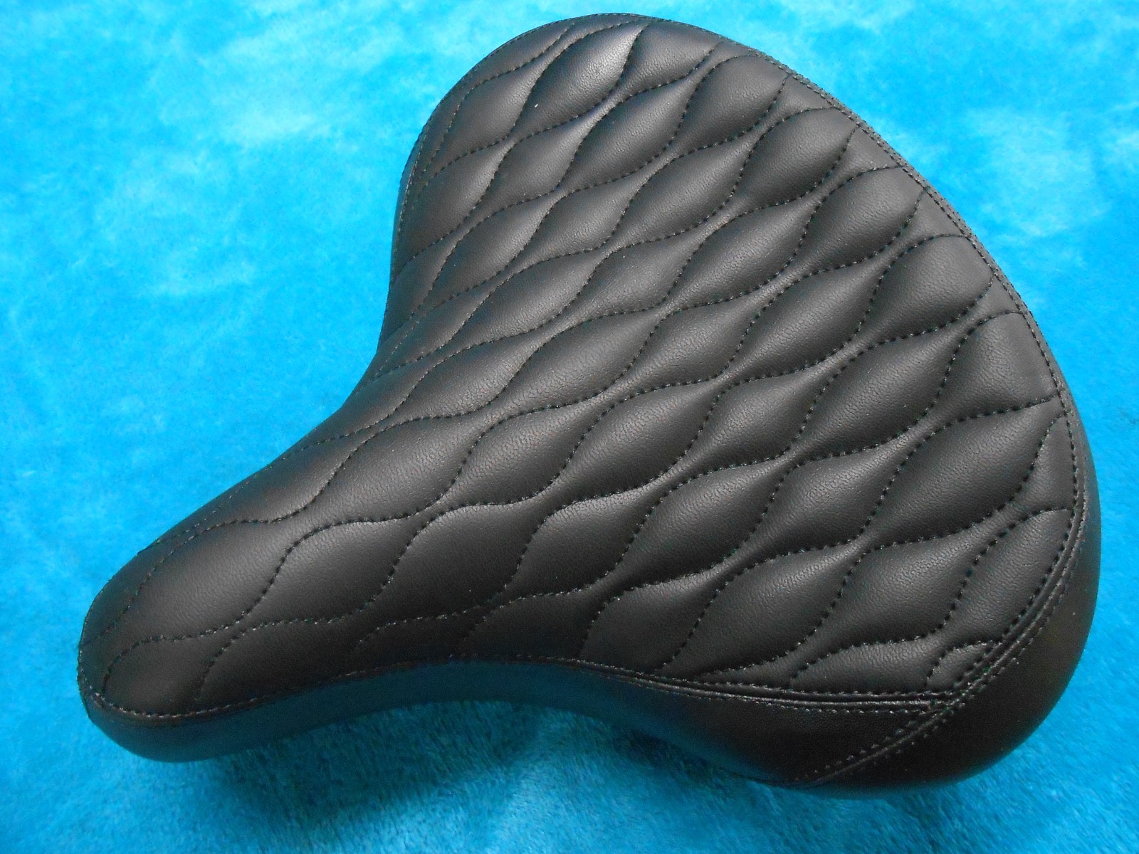 Black Cruiser Bike VELO Diamond Stitched Chrome Spring SEAT Vintage Bicycle