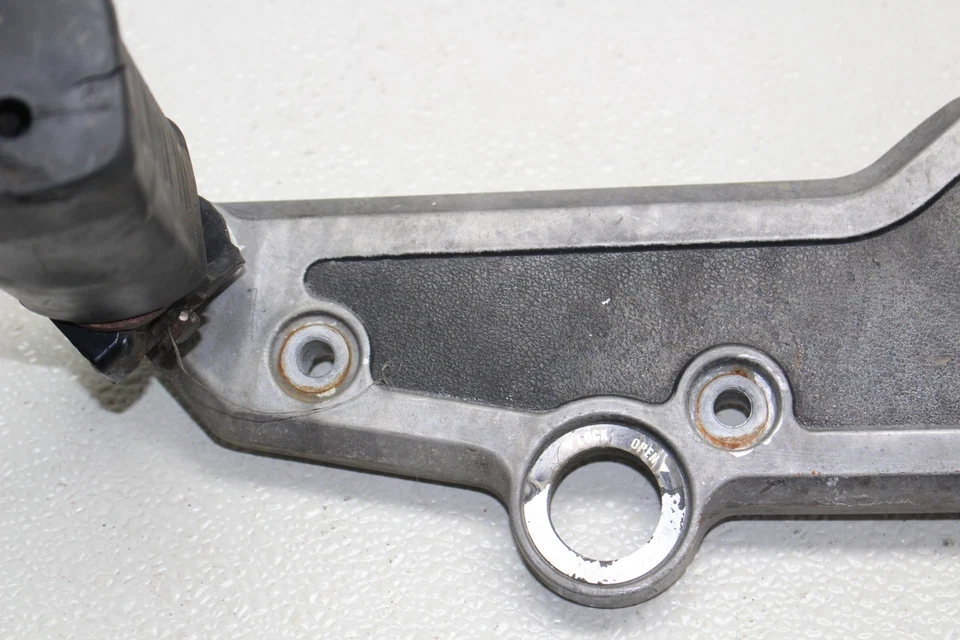 81-83 KAWASAKI KZ1100A EJE REPOSAPIÉS DELANTERO IZQUIERDO CLAVIJA PASO Foto 4 de 4