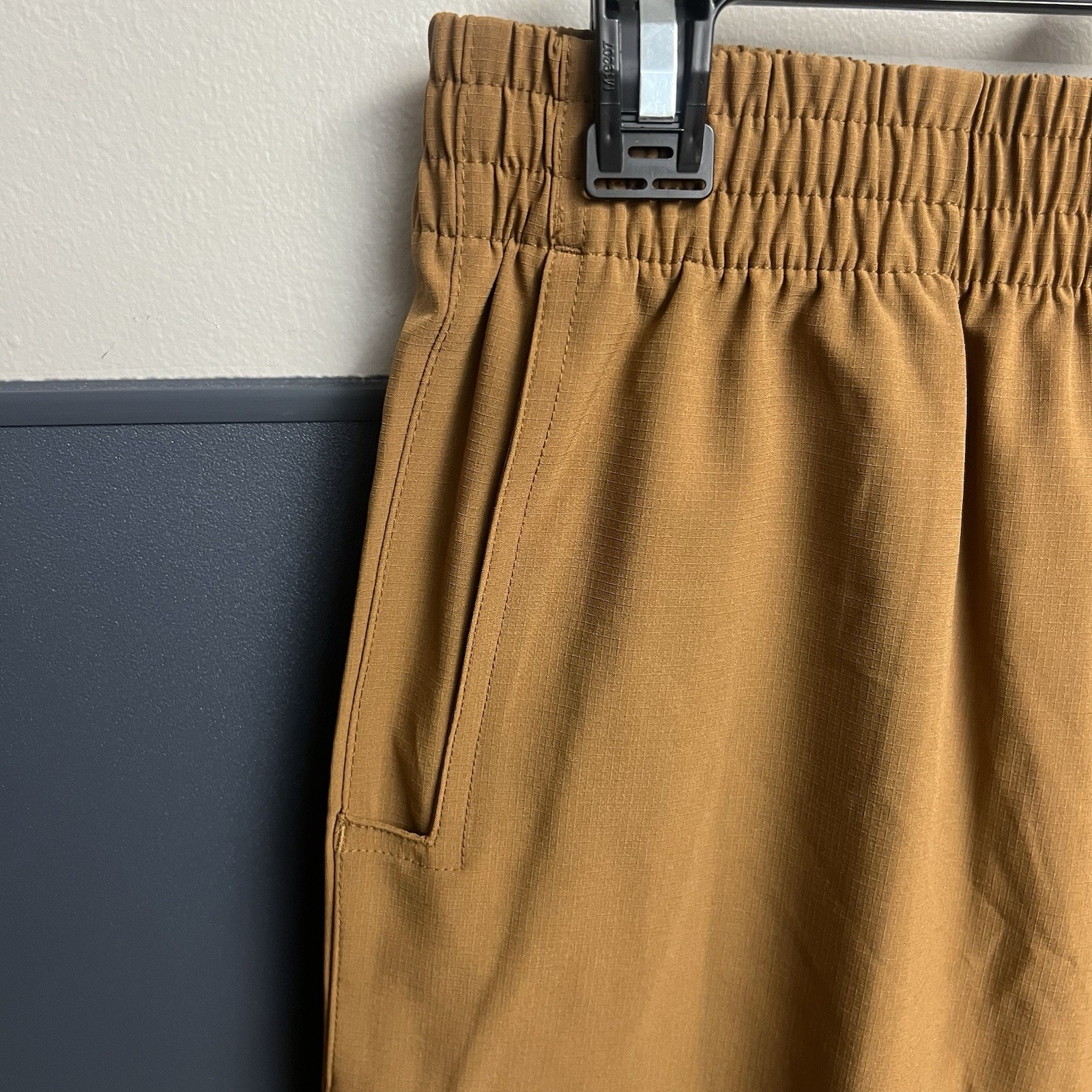 Carhartt Shorts Boys XL 18-20 Brown Outdoor Workwear Utility Durable Style NWT thumbnail 3