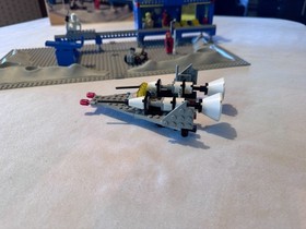 LEGO 6970 Beta-1 Command Base COMPLETE w/ Box & Instructions Vintage Space 1979