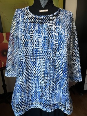 Awesome Art-to-Wear Ali Miles Top - Shades of Blue/ White - Two Layers - Size L