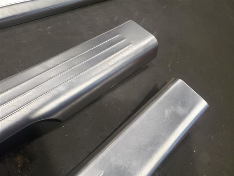 Bentley Continental Flying Spur 2006-2010 Front Scuff plates Set