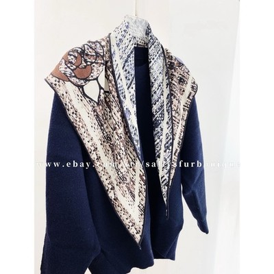 Sallys 70% Cashmere 30% Silk Scarf Camellia Print 2 Face Triangle Collar Scarf