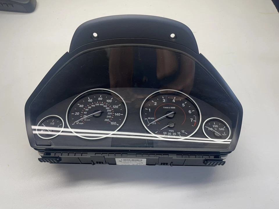 BMW 328i 2013-2016 sedán cuadro de instrumentos velocímetro 62109232894 OEM Foto 4 de 4
