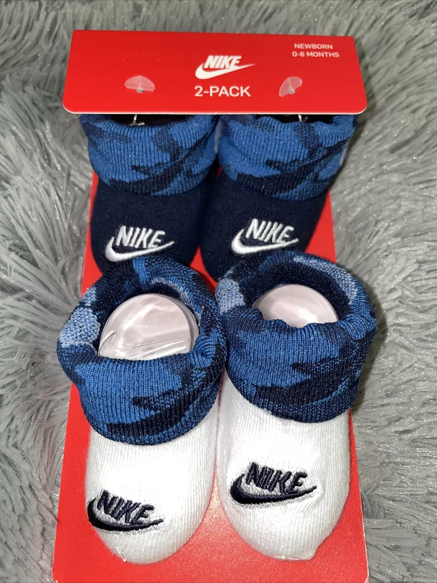 NEW Nike Baby Newborn 0-6 2 Blue White Socks |