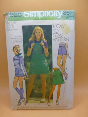 VTG 70s SIMPLICITY 9828 JR/TEEN MINI SKIRT+SHORTS+BIB-SZ