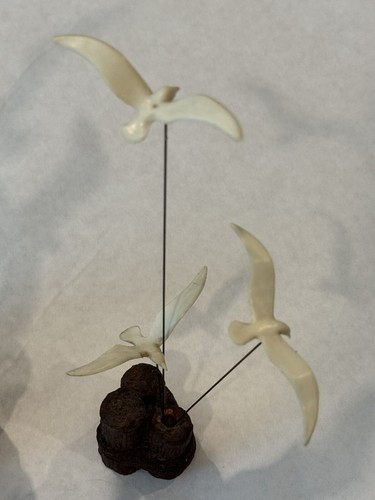 2 Vintage MCM Kinetic Art Sculpture Seagulls Shore Bird's Flying On Tiny Wires - Picture 8 of 14