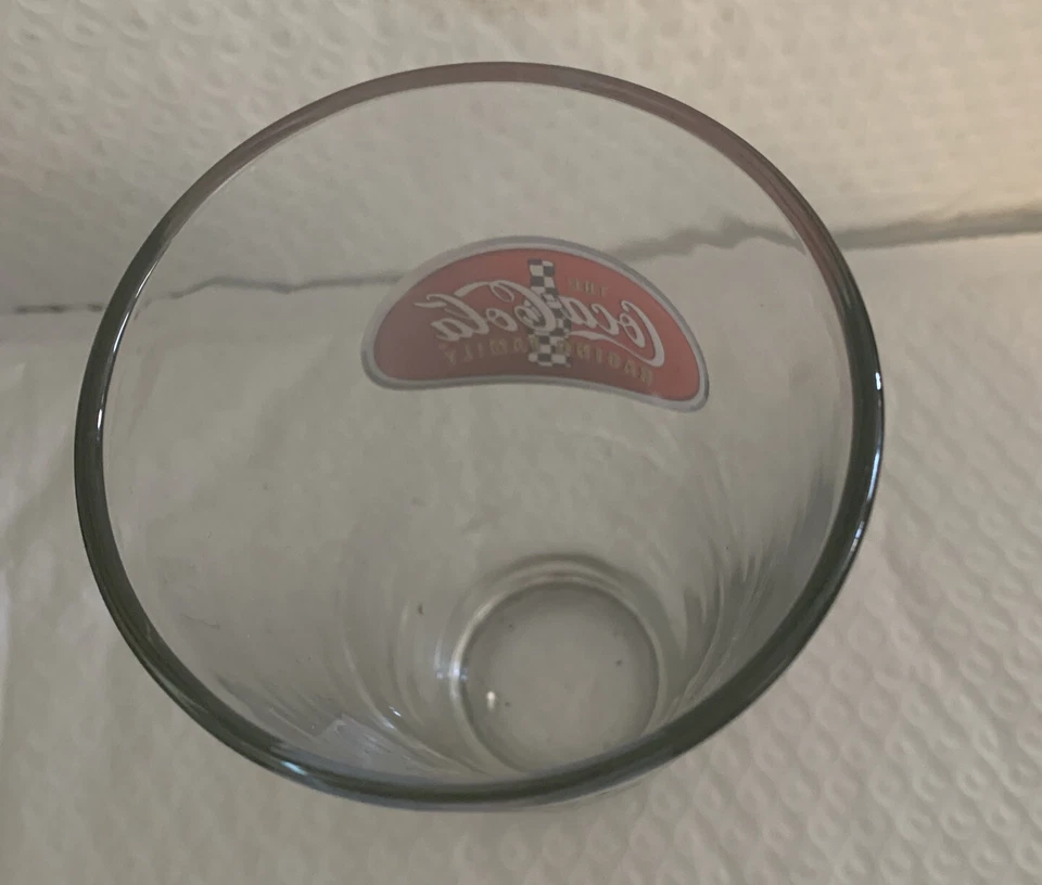 The Coca-Cola Racing Family Kurt Busch 7” Glass Foto 3 de 4