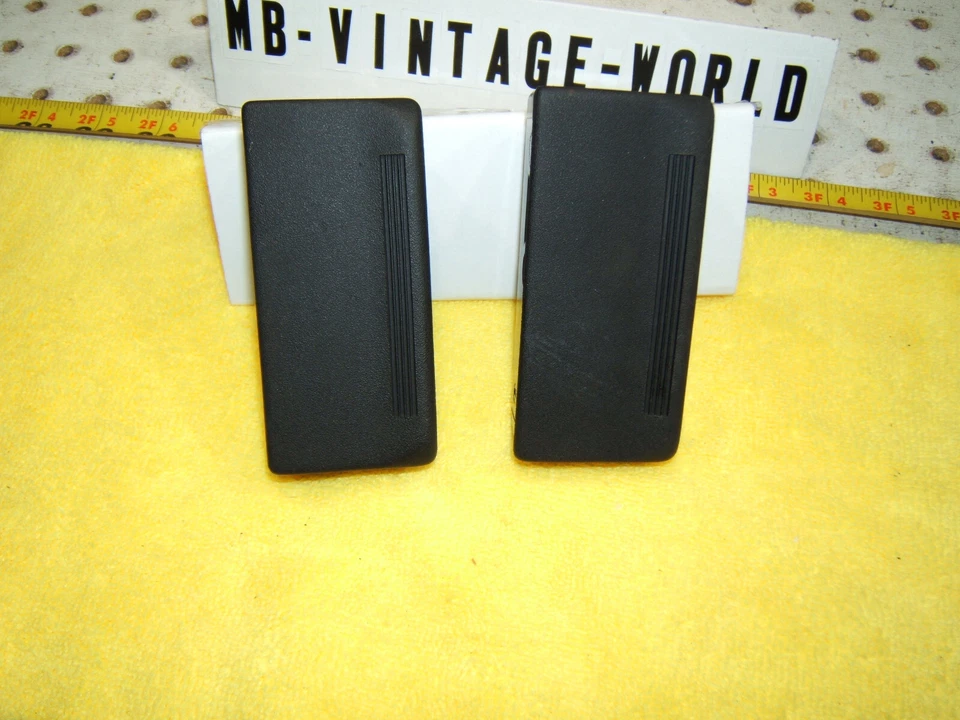 2 Ceniceros Original BMW 89-94 E34 525i 535i 540i Sedán Puertas Traseras Plástico Negro Foto 2 de 4