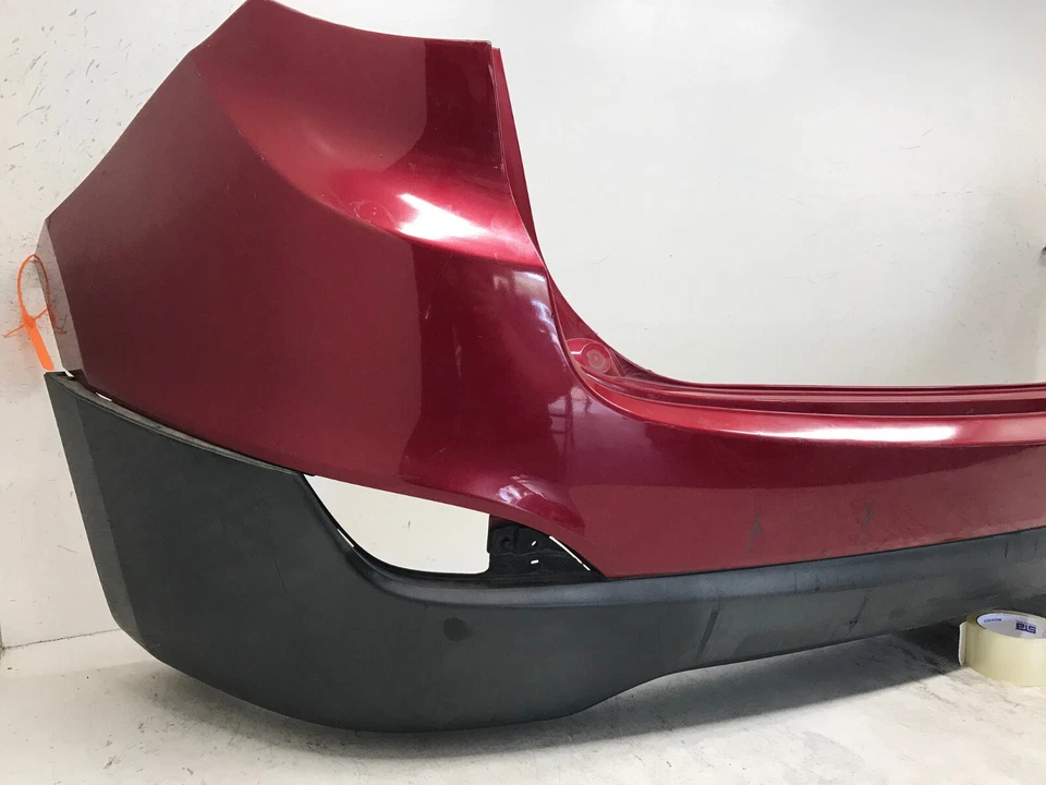 Cubierta de parachoques superior trasera roja Hyundai Tucson GL GLS Lted SE 10-15 86611-2S000 OEM Foto 4 de 4