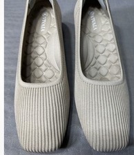 Vivaia Melody Pro Square Toe Chunky 2 Heel Shoes. Size 40 or us 9 Beautiful