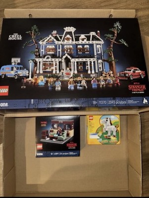 SHIPS NOW LEGO Stranger Things The Creel House 11370, WSQK Radio Station & YOTH