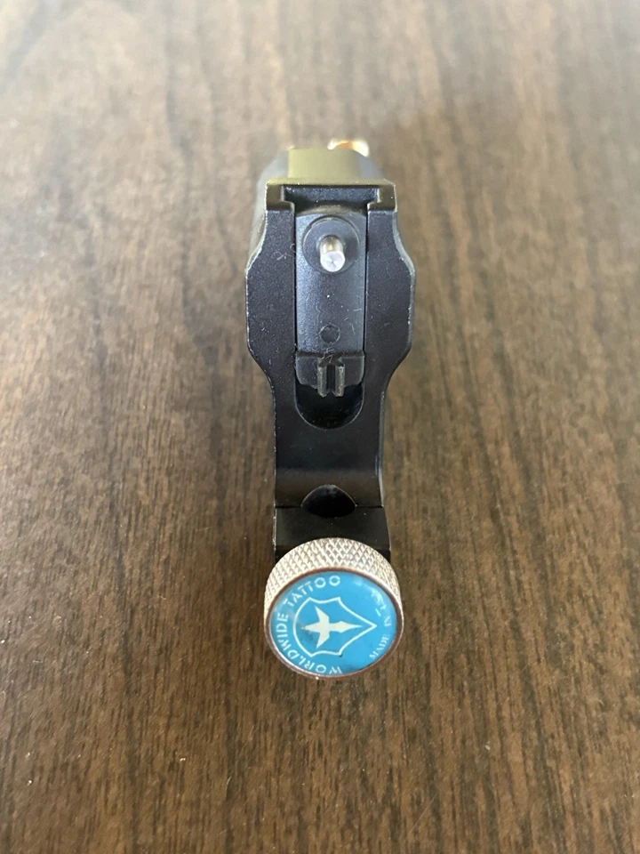 Máquina de tatuaje Stealth giratoria Foto 2 de 4