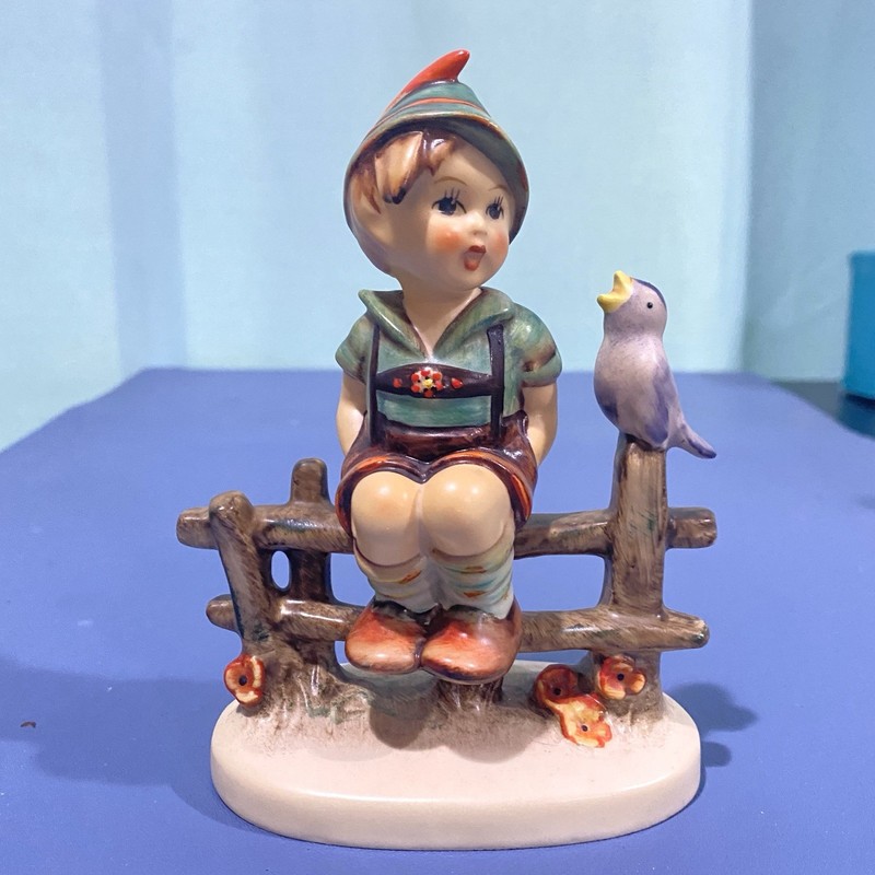 Vintage Goebel Hummel Figurine ‘Wayside Harmony’ #111 TMK-5 Germany NM Unboxed