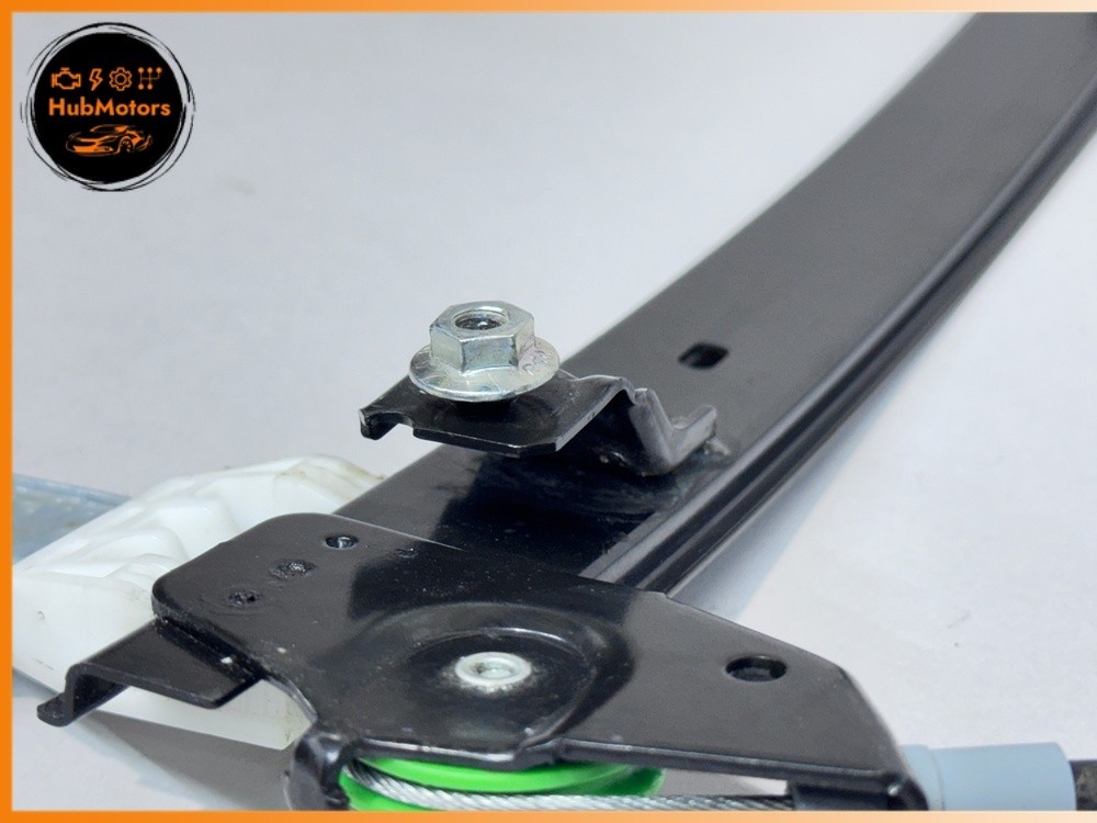 M139 03-13 Maserati Quattroporte Front Left Door Window Regulator w/ Motor