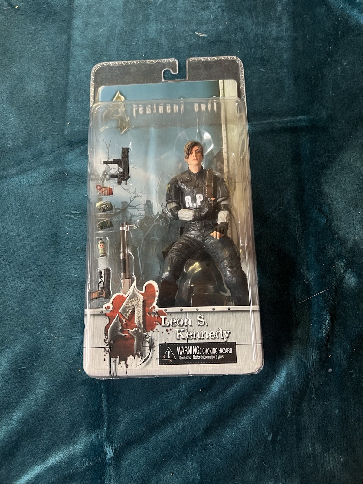 Resident Evil 4 NECA Leon Kennedy RPD SDCC Exclusive Action Figure