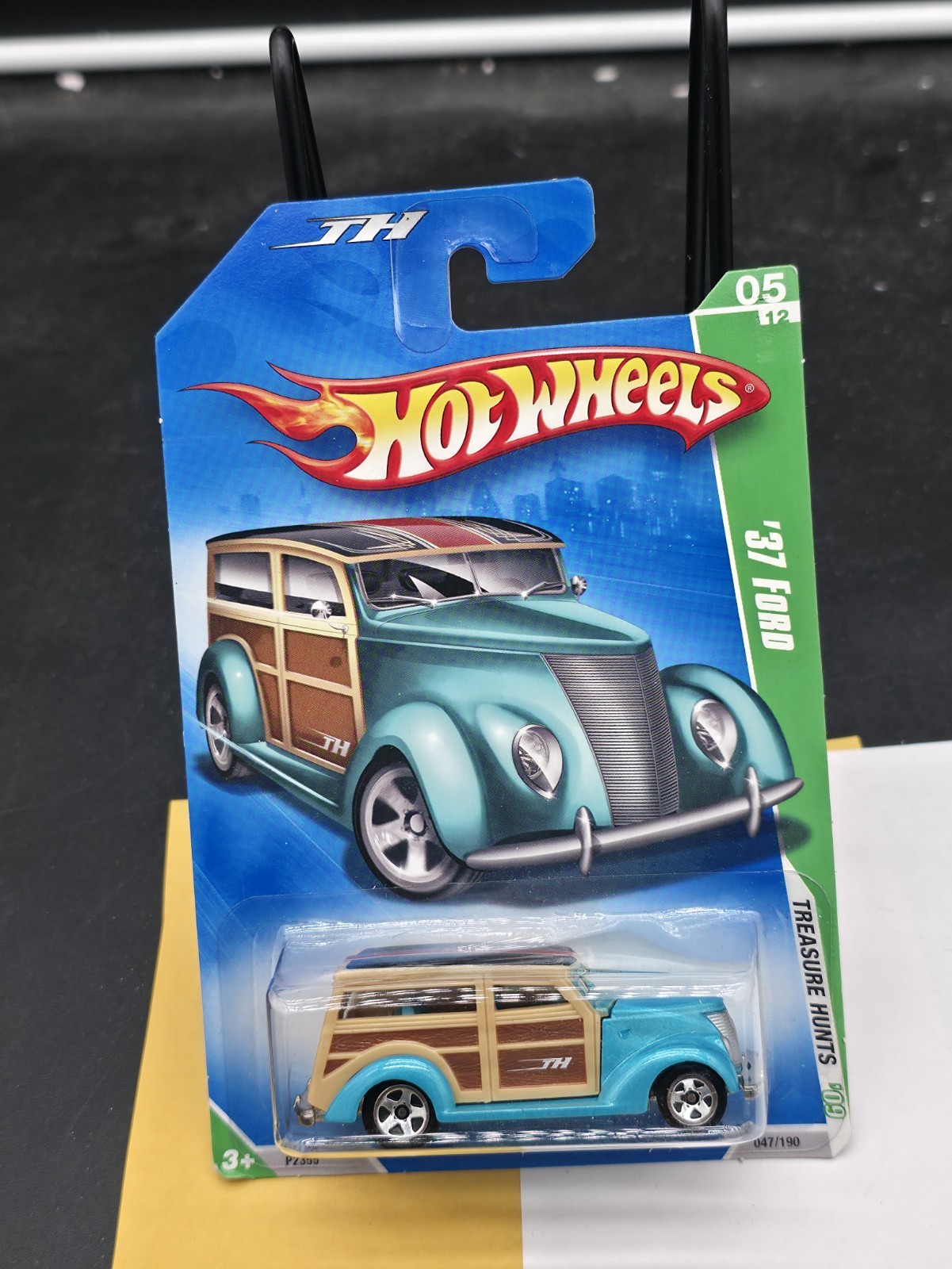 Hot Wheels 2009 Treasure Hunt '37 Ford 05/12 C56