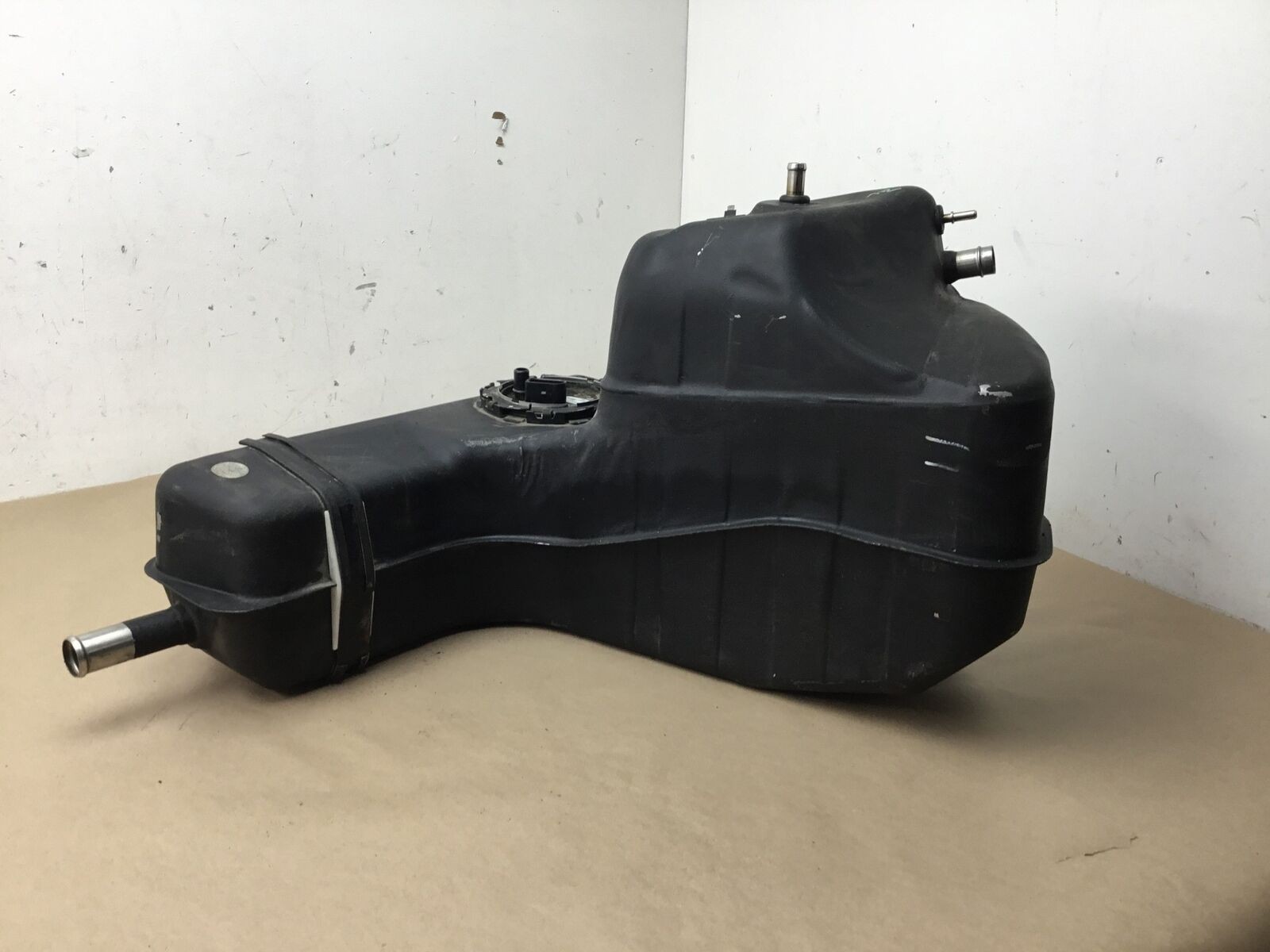 Audi R8 Spyder 2008-2012 Right Fuel tank