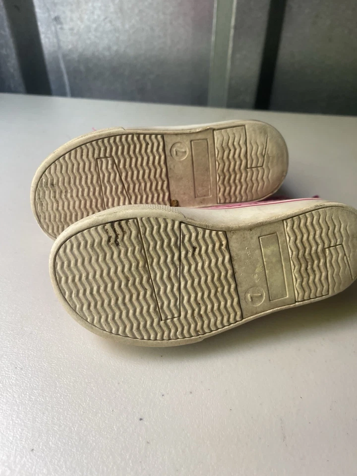 Tênis de lona Sanrio Hello Kitty infantil rosa cano alto novo tamanho. 7 novos - Imagem 3 de 3