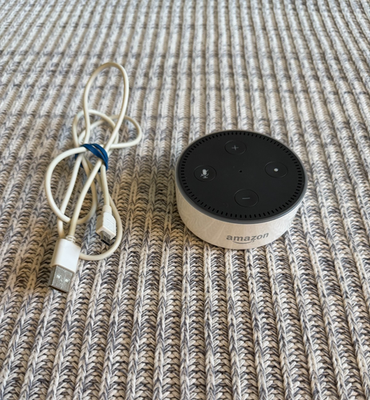 Amazon Echo Dot 2nd Gen White Alexa Speaker RS03QR Tested Working