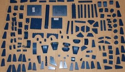 Lego Steine dunkelblau 168 Teile Bionicle Agents Super Heros Star Wars usw....