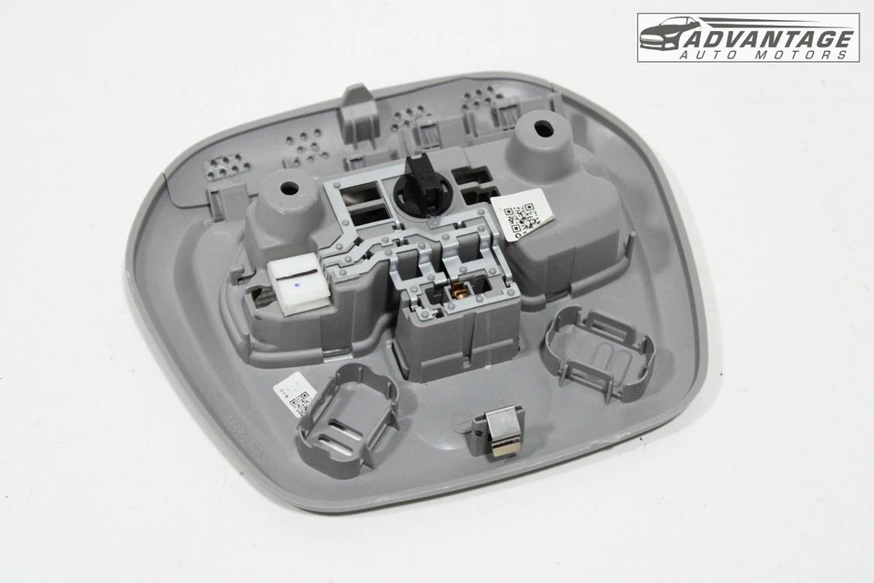 2021-2022 CHEVROLET SPARK ROOF OVERHEAD CONSOLE DOME LIGHT LAMP SWITCH OEM - Image 3 of 4